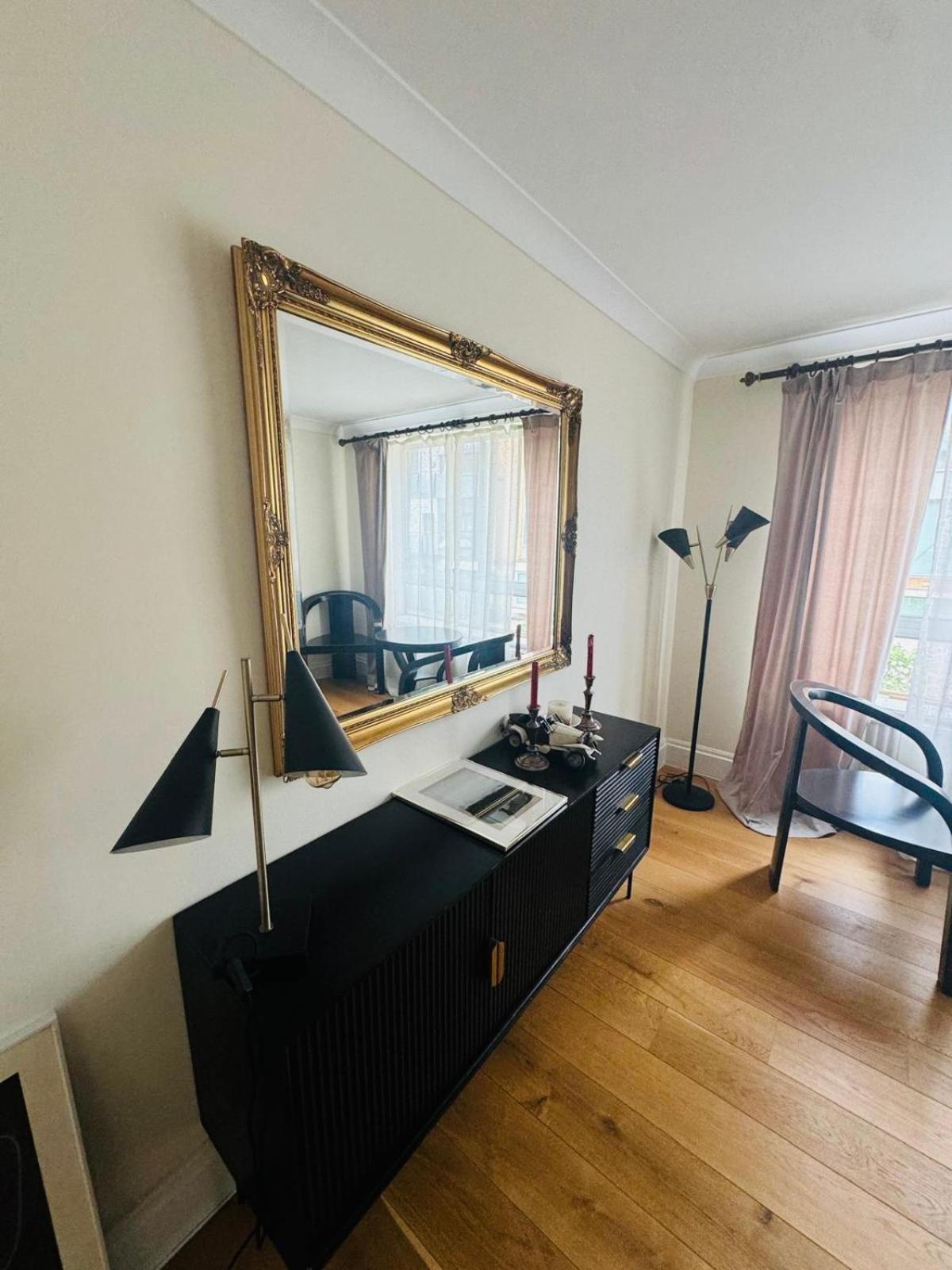 Bloomrooms@knightsbridge/hydepark Londra