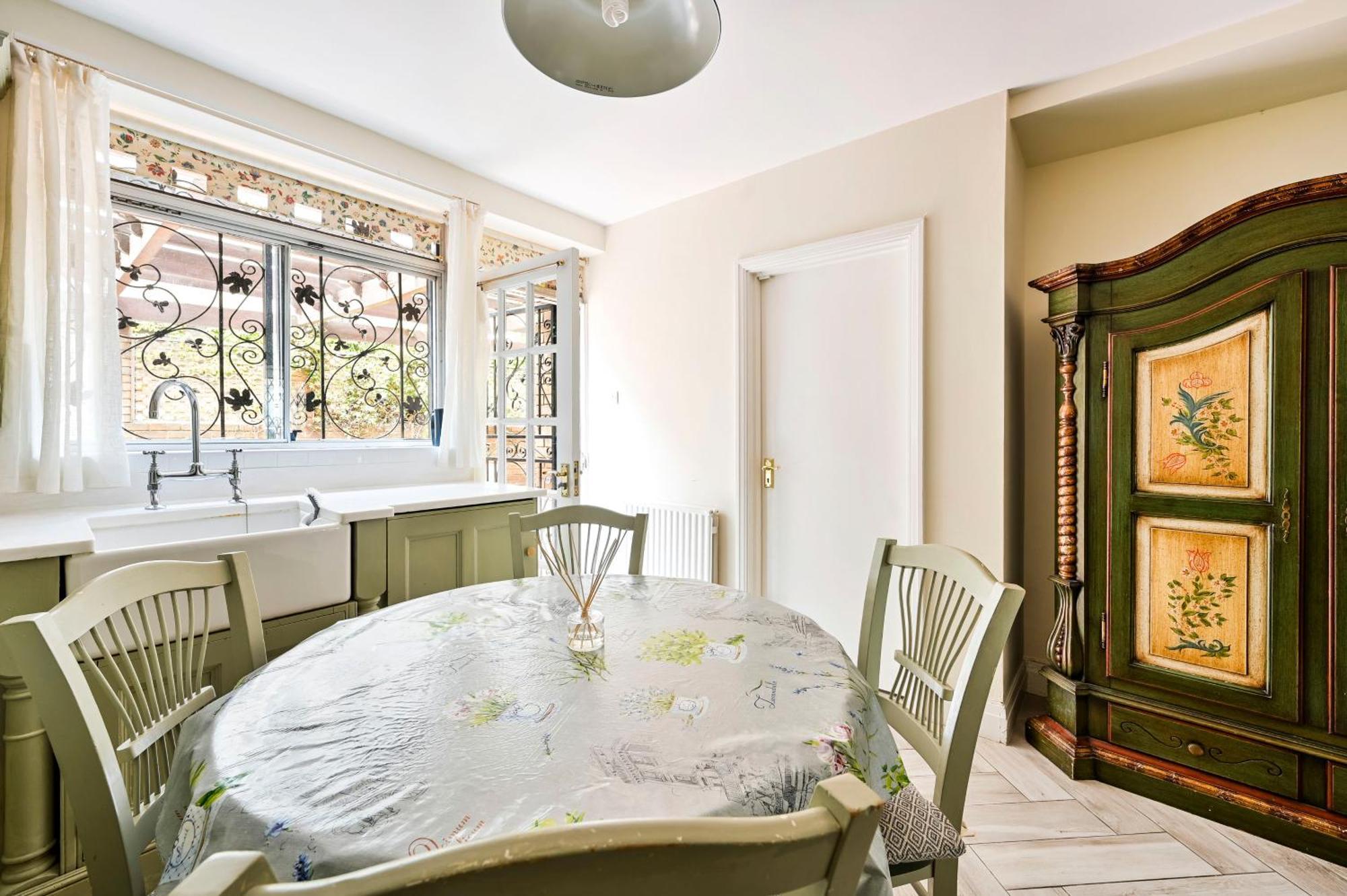 Bloomrooms@knightsbridge/hydepark *